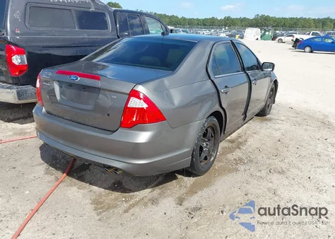 2011 Ford Fusion Se z USA, uszkodzony, nr VIN 3FAHP0HA1BR217450